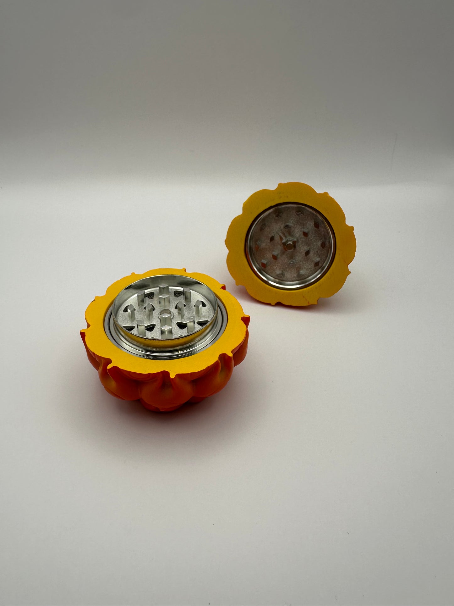 Teufelsfrucht Grinder 3-teilig – Kräuter & Tabakmühle aus Zinklegierung | Crusher für Gewürze & Tabak