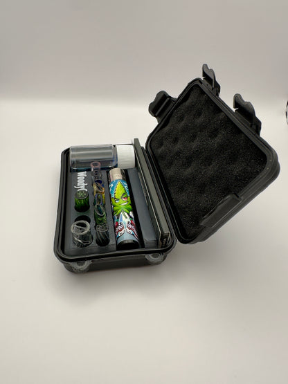 Drehset für Cannabis – Woody’s Rolling Toolbox mit Glastips, Papers & Feuerzeug